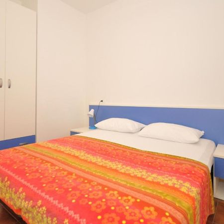 Condominio Tiziano B Bibione Bagian luar foto