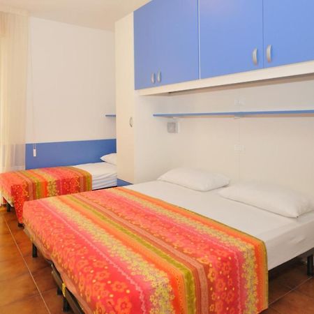 Condominio Tiziano B Bibione Bagian luar foto