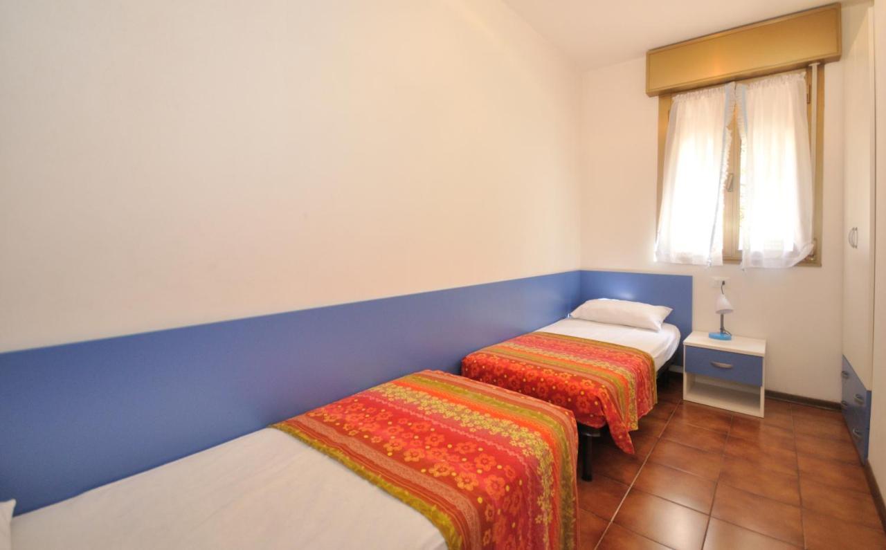 Condominio Tiziano B Bibione Bagian luar foto
