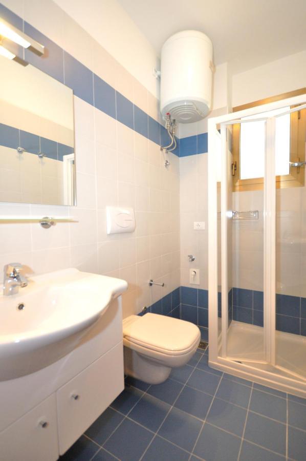 Condominio Tiziano B Bibione Bagian luar foto